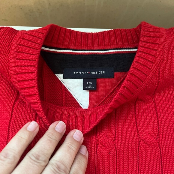 Mens Tommy Hilfiger Large Sweater - Picture 3 of 9